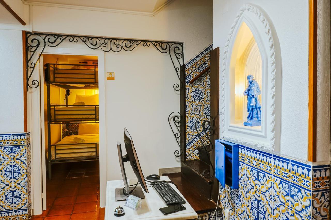 Help Yourself Hostels - Restelo Lisboa Kültér fotó